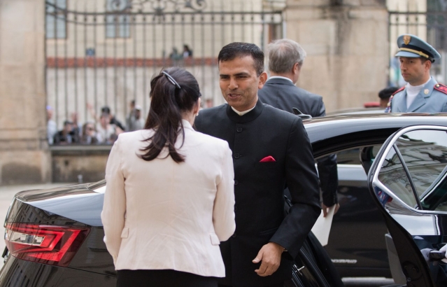 Ambassador Shri Raveesh Kumar presented his credentials to the President of the Czech Republic Petr Pavel at distinguished ceremony held at historic Prague Castle.