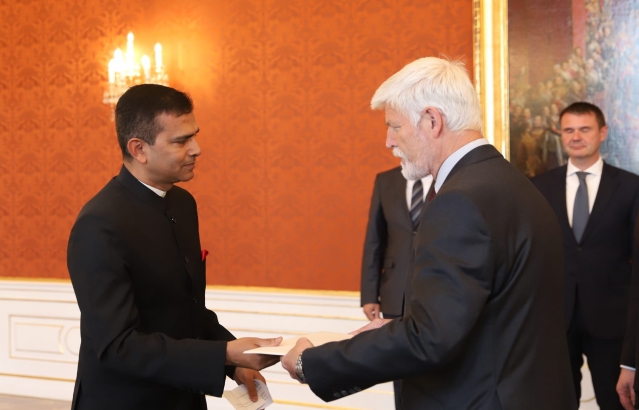 Ambassador Shri Raveesh Kumar presented his credentials to the President of the Czech Republic Petr Pavel at distinguished ceremony held at historic Prague Castle.