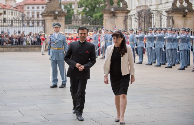 Ambassador Shri Raveesh Kumar presented his credentials to the President of the Czech Republic Petr Pavel at distinguished ceremony held at historic Prague Castle.