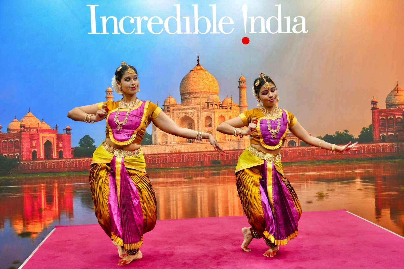 India shines at Holiday World & Region World Tourism Expo, Prague!