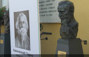 Unveiling ceremony of busts of Rabindranath Thakur and Indologist Vincenc Lesny in Komarovice, Czech Republic